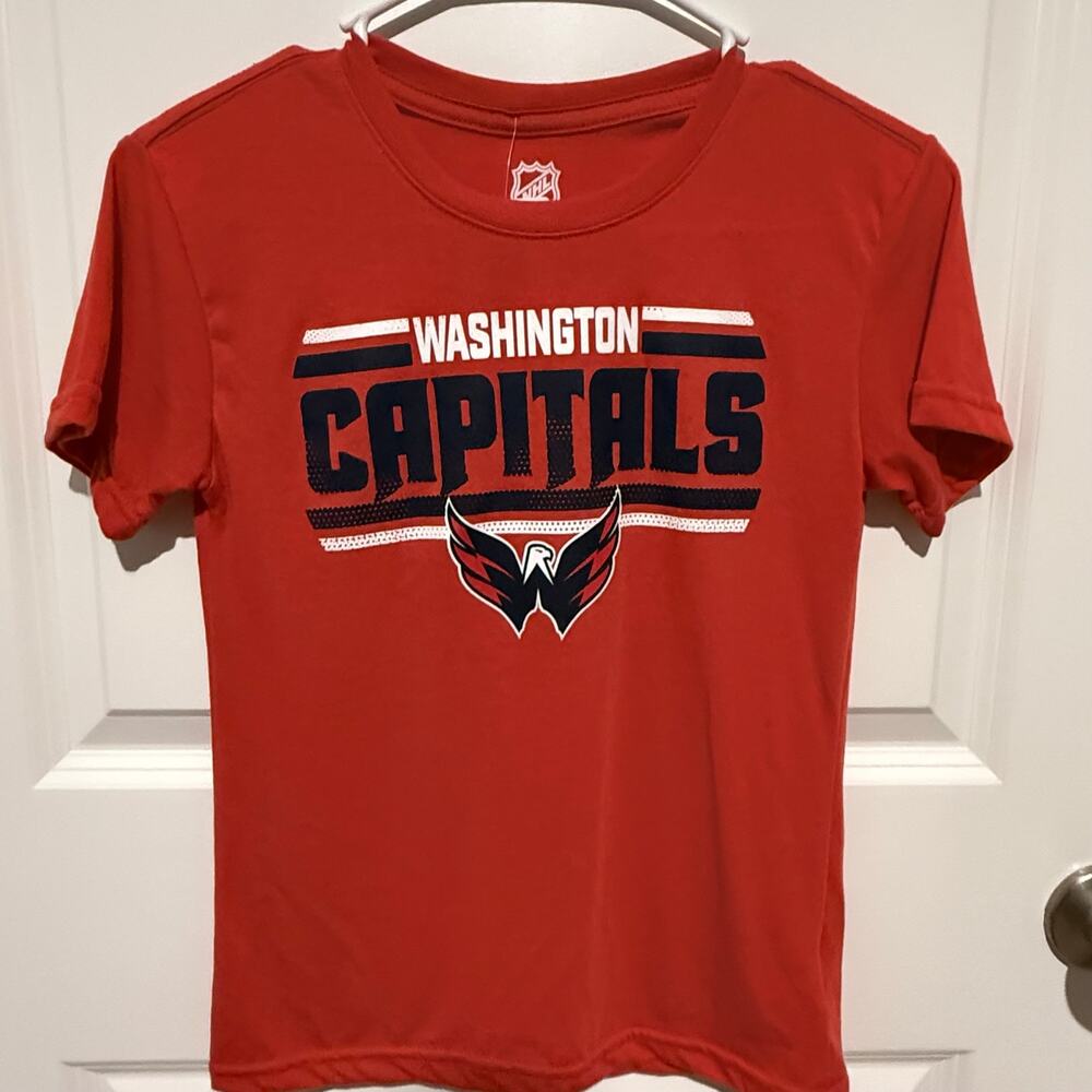 Washington Capitals NHL Youth Small 8 Red Graphic T-Shirt NWT